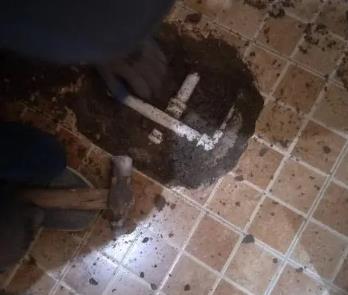 康保卫生间漏水维修公司为您分享下卫生间渗水如何处理及注意事项