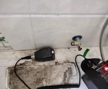 康保屋顶漏水维修公司分享下卫生间漏水的危害及解决方法